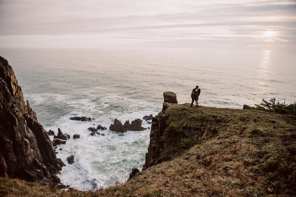 Oregon coast elopement portrait session