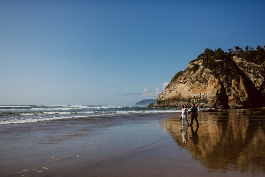 Hug Point on the Oregon Coast is a romantic and beautiful location for an elopement